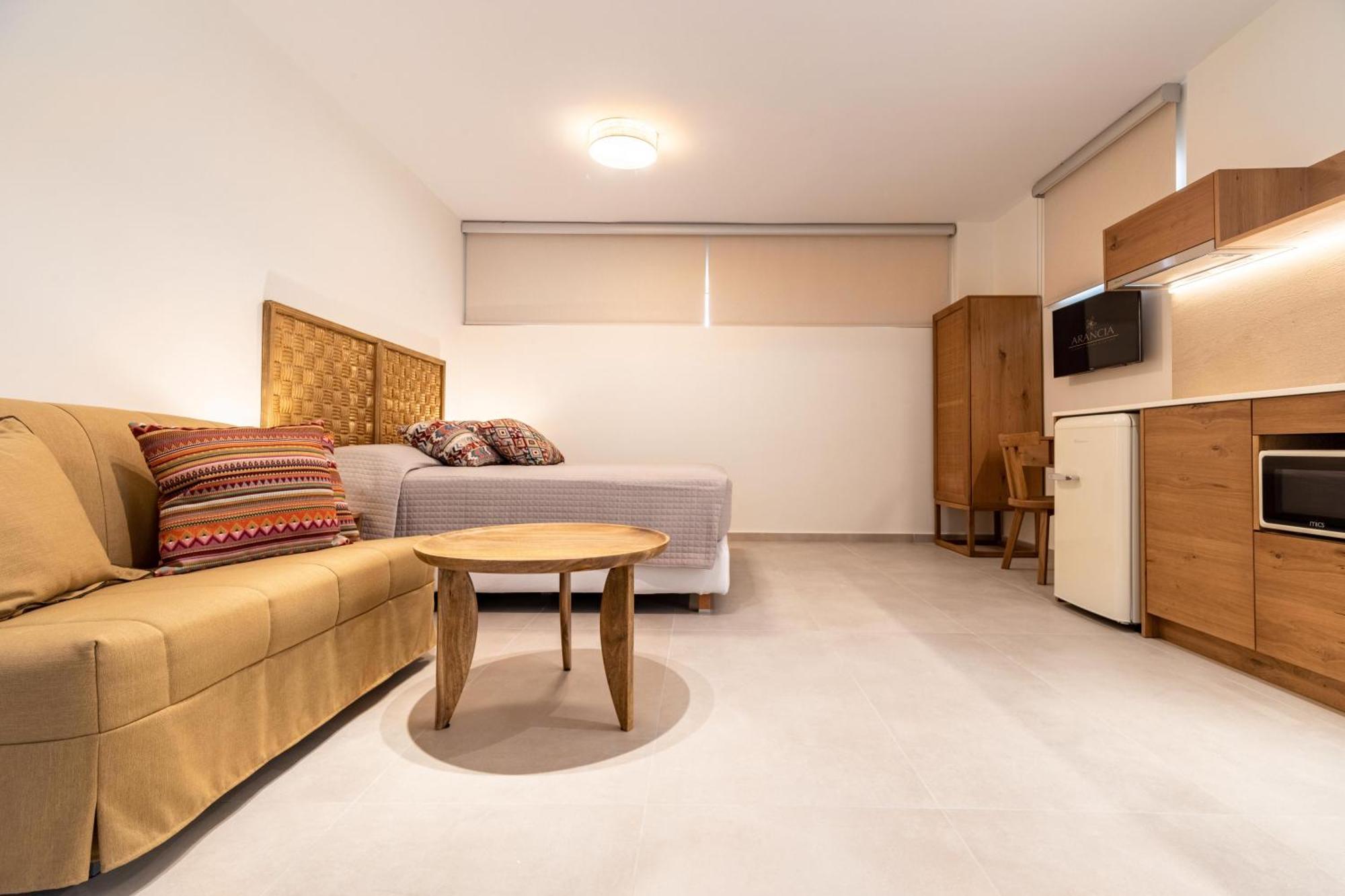 Arancia Elegant Rooms And Suites Tolón Exteriér fotografie