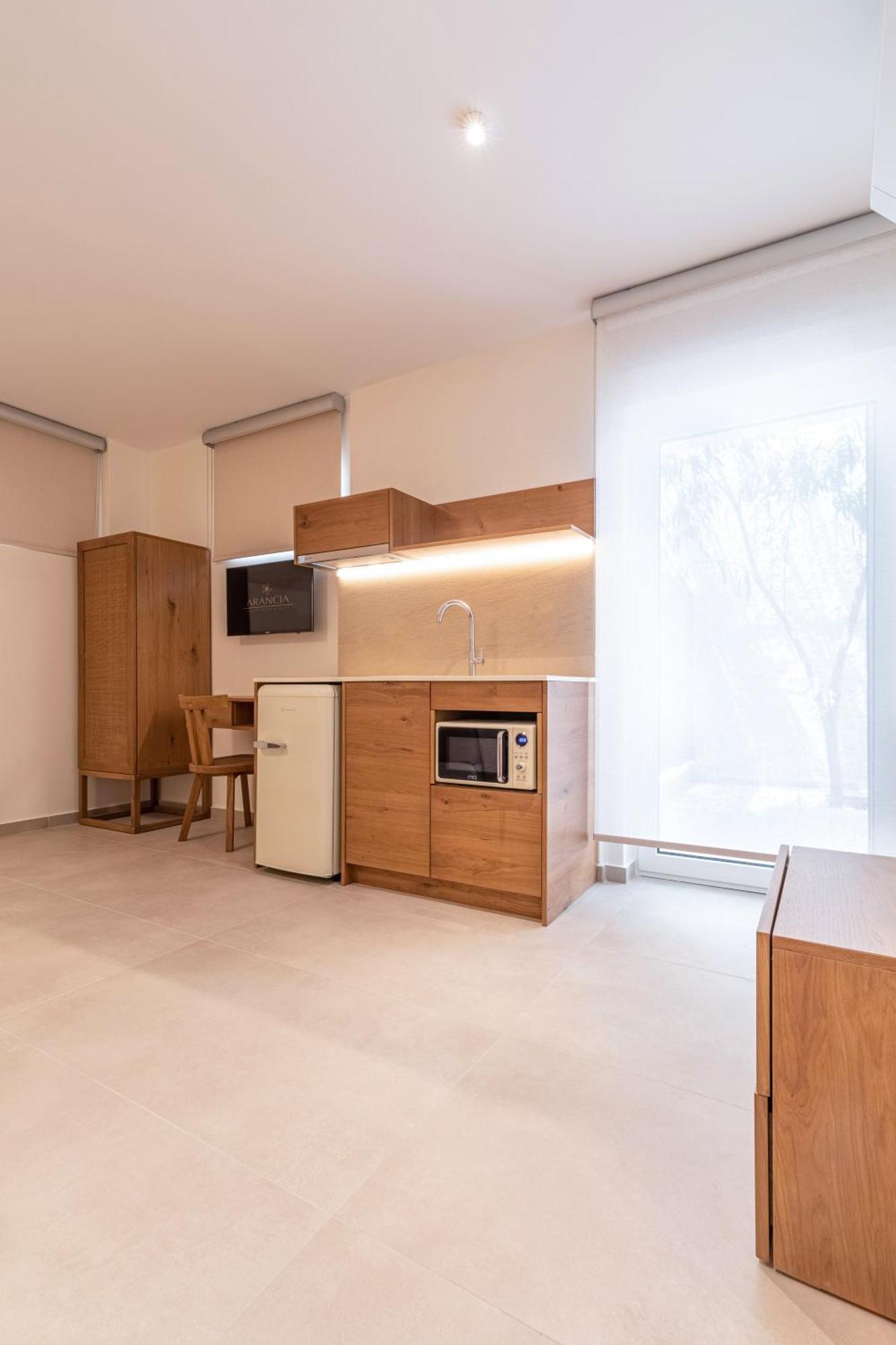 Arancia Elegant Rooms And Suites Tolón Exteriér fotografie