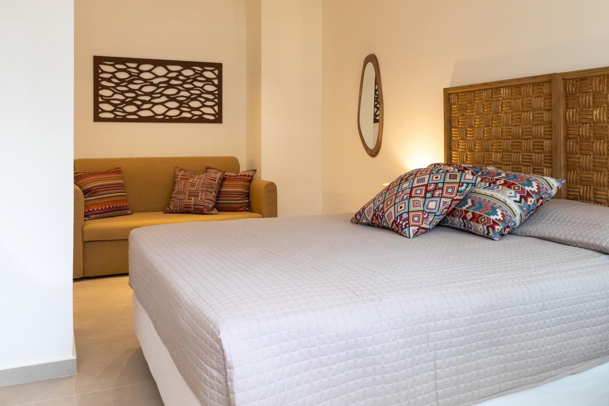 Arancia Elegant Rooms And Suites Tolón Exteriér fotografie